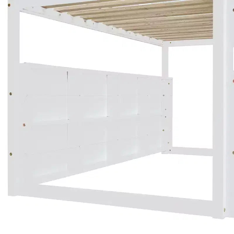 Lit mezzanine double/grand format avec cadre en forme de maison, tente et étagères de rangement, naturel/blanc-ModernLuxe