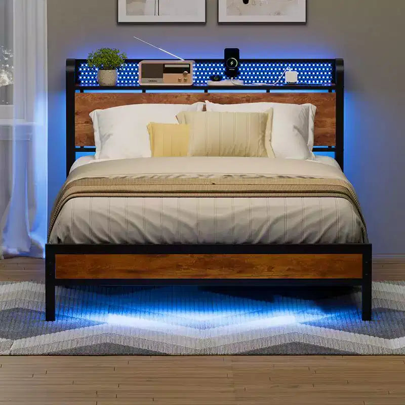 Cadre de lit plateforme pleine grandeur avec tête de lit de rangement, lumières LED, station de charge, en métal industriel robuste, pas besoin de sommier tapissier, bois rustique